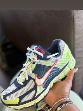 Nike Men Neon Yellow, Navy & White Running Sneakers